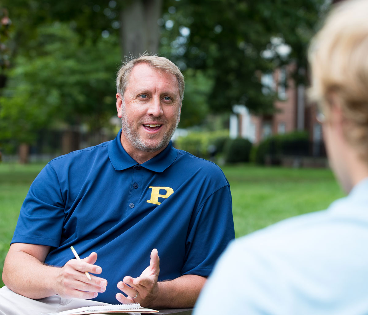 What to Expect When Applying for College: A Peddie College Counseling Timeline