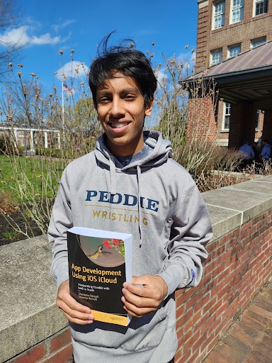 Shaurya Baruah ’24 Develops Time Management App and Co-Authors Book to Help Others