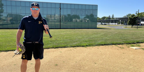 Head Coach, Tom Meneskie: Varsity Girls Softball Image